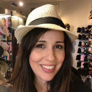 Meet your Posher, Julia